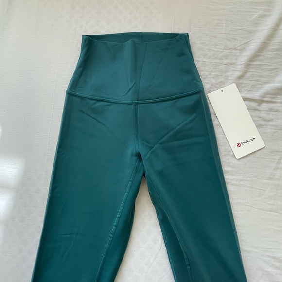 lululemon align leggings 🤍 - Picture 4 of 5